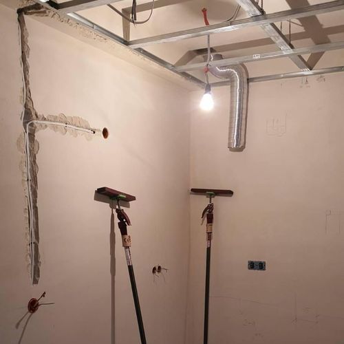 Przygotowania do sufitu z płyt gk